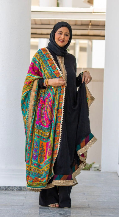 Formal Shawls